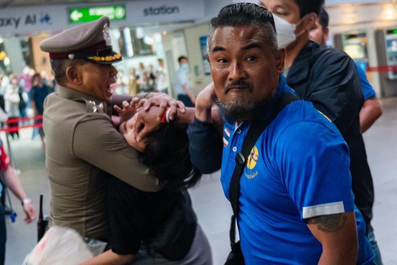 ศปปส. ปะทะ ตะวัน ทะลุวัง