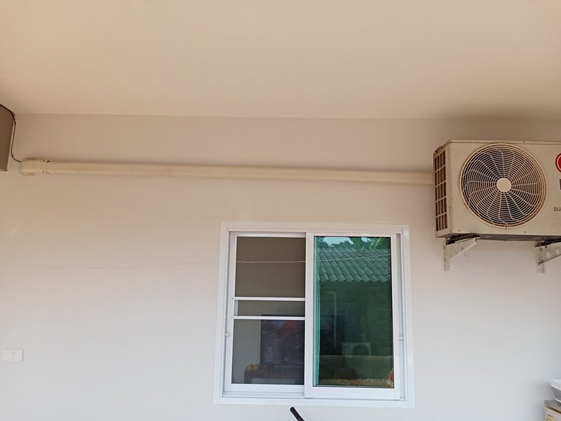 ท่อแอร์เอียง