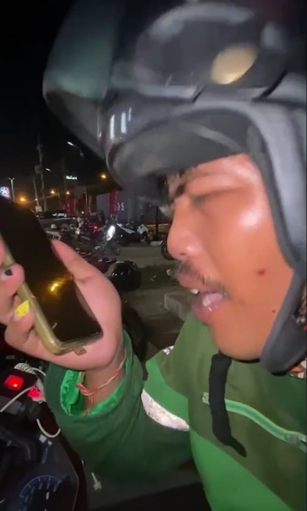 ไรเดอร์ส่งอาหาร