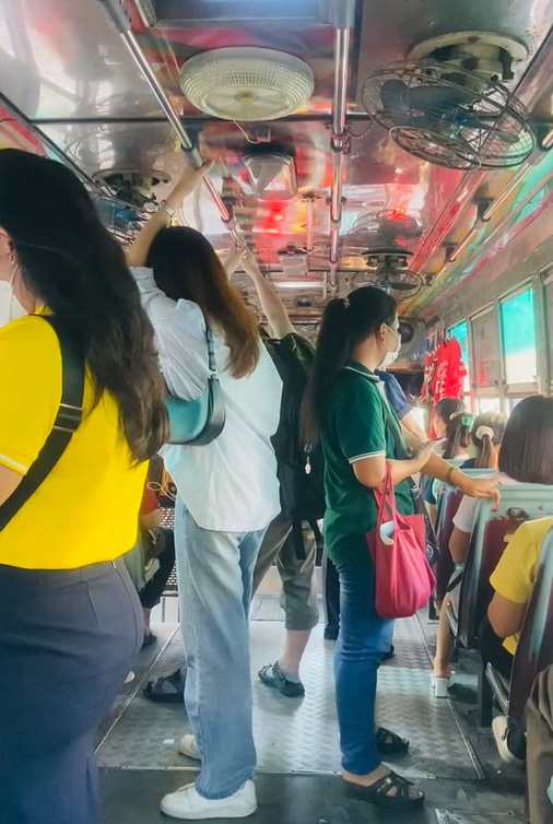 คนขับรถเมล์ที่ใจร้ายที่สุด