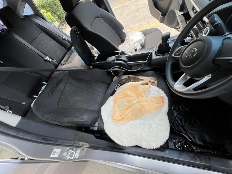 ทำความสะอาดรถมีศพ