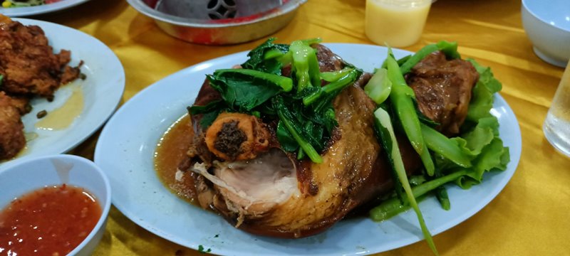 อาหารโต๊ะจีน