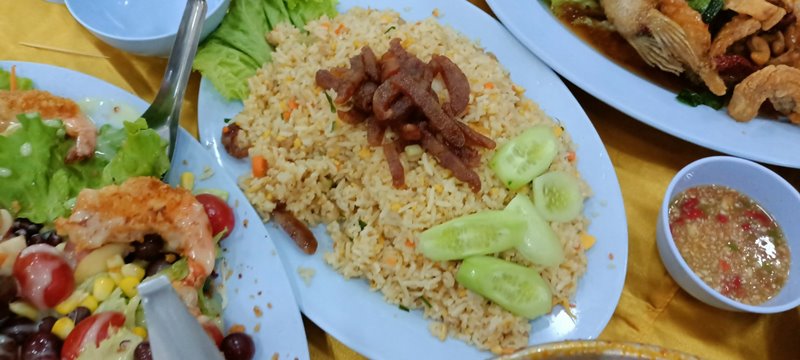 อาหารโต๊ะจีน