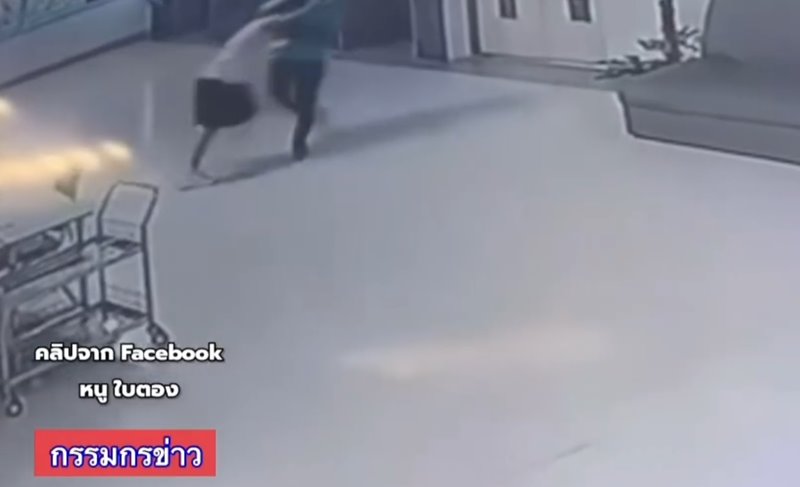 ผู้ช่วยพยาบาลลวนลามเด็กฝึกงาน