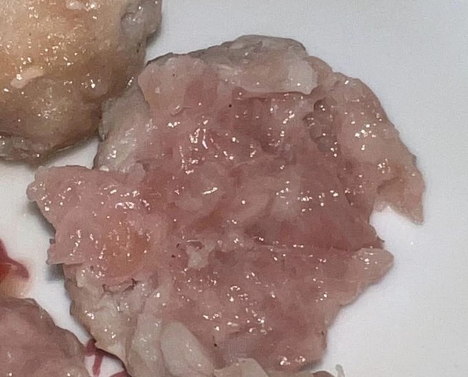 กินติ่มซำบุฟเฟ่ต์ 999 ช็อกเจอหมูดิบ ซ้ำร้านไม่ขอโทษ