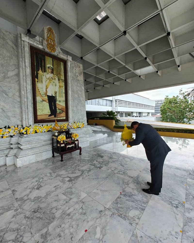 ท่านอ้น กลับไทยไปกราบทูลกระหม่อมปู่ เนื่องใน 5 ธันวาคม