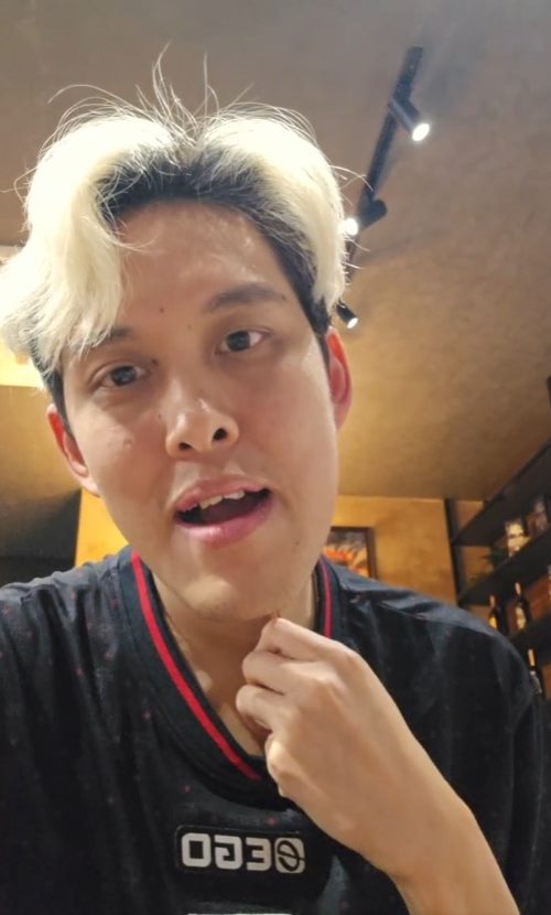 ใครพากย์บอลไทย เปิดตัว ปาล์ม - ตูเต พากย์ขโมยซีนไทย ชนะ สิงคโปร์ เจ้าของวลี 4-2 เทเวศน์