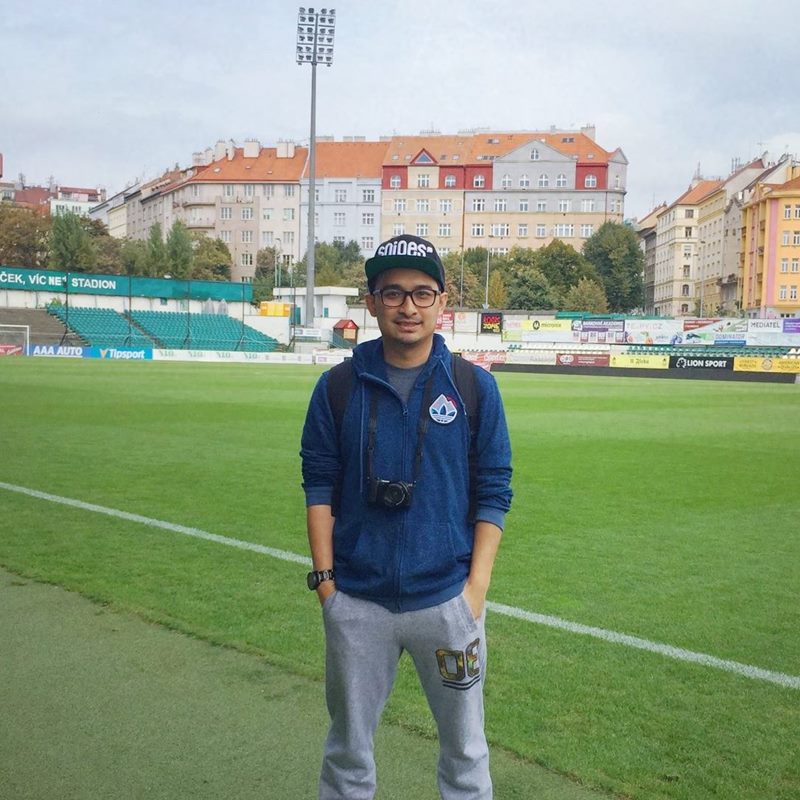 ใครพากย์บอลไทย เปิดตัว ปาล์ม - ตูเต พากย์ขโมยซีนไทย ชนะ สิงคโปร์ เจ้าของวลี 4-2 เทเวศน์