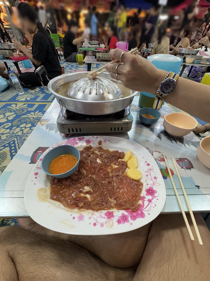 หมูกระทะ 39 บาท บอกหมดเลยสั่ง 200 อึ้งกลิ่นซุป