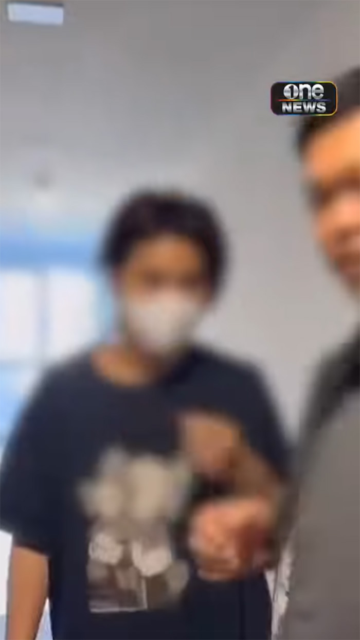 คอมเมนต์กรณี ม.กรุงเทพ ไล่ออก พีม มือสาดน้ำร้อน