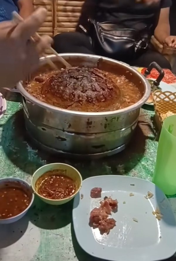 ร้านหมูกระทะ แจงอีกมุมหลังปรับเศษเนื้อลูกค้า 36 บาท
