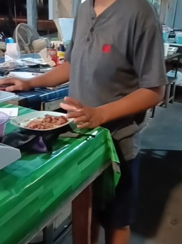 ร้านหมูกระทะ แจงอีกมุมหลังปรับเศษเนื้อลูกค้า 36 บาท
