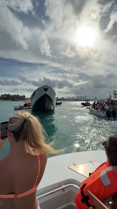 แก๊งสาวบิกินี่หนีวุ่น เหตุเรือ 147 ล้าน ล่ม จากปาร์ตี้สู่หายนะ