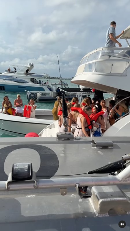 แก๊งสาวบิกินี่หนีวุ่น เหตุเรือ 147 ล้าน ล่ม จากปาร์ตี้สู่หายนะ