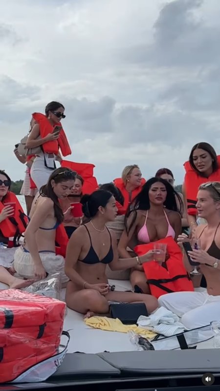 แก๊งสาวบิกินี่หนีวุ่น เหตุเรือ 147 ล้าน ล่ม จากปาร์ตี้สู่หายนะ