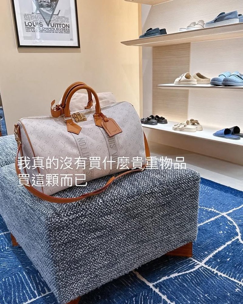 ซีอีโอสาวซื้อกระเป๋าแบรนด์เนมหรู ช็อกแกะกล่องดู ของหาย ซีอีโอสาวซื้อกระเป๋าแบรนด์เนมหรู ช็อกแกะกล่องดู ของหาย