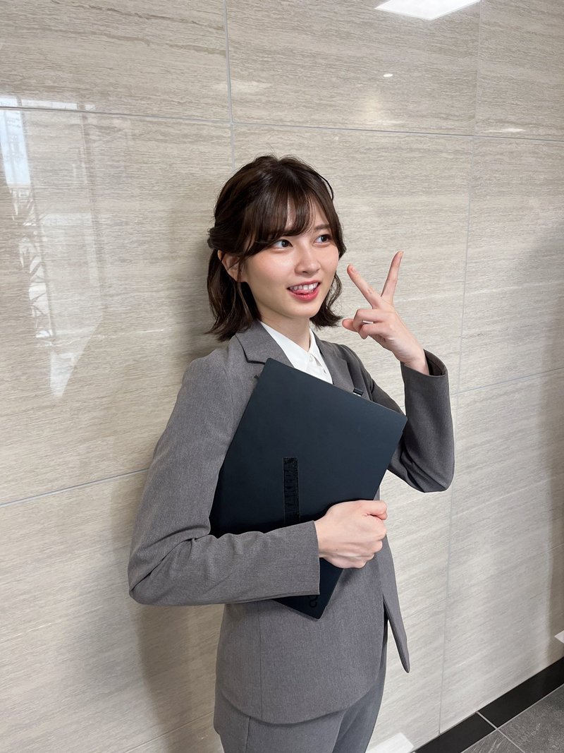 สาวญี่ปุ่นดังแบบงง ๆ หนุ่มต่างชาติเทใจโหวตชนะดาราดัง