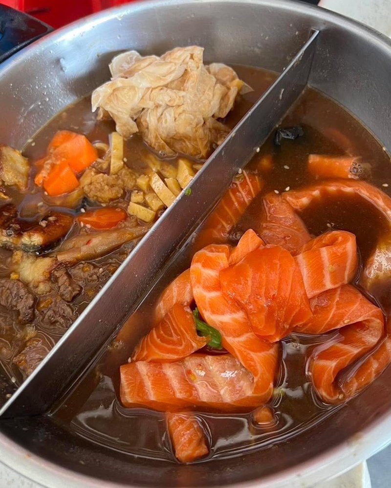 ร้านบุฟเฟต์หรูช็อก ลูกค้ากินเหลือ 8 ขีด ซุกหม้อชาบู เคี้ยวทิ้งยัดทิชชู