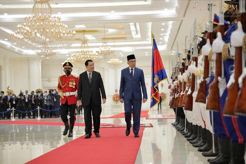 ฮุน เซน โพสต์รูปคู่ ขอบคุณ ทรัมป์ ผลักดันหยุดยิงชายแดนไทย-กัมพูชา