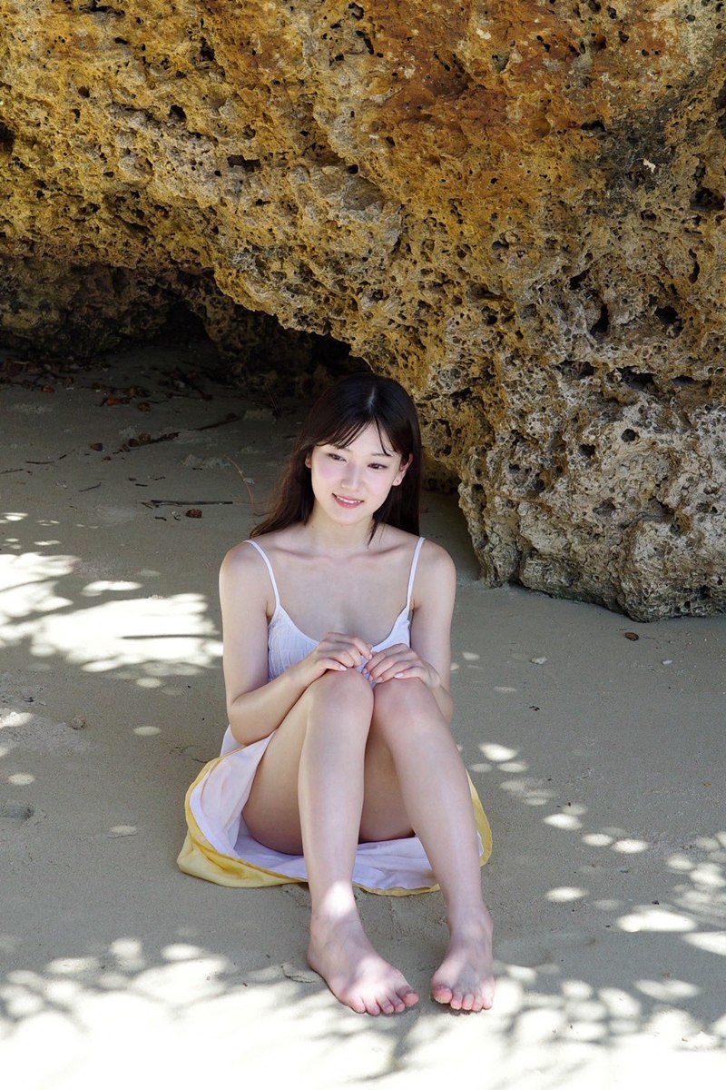 Hatsumi Nanoka นักศึกษาชั้นนำ ผันตัวเป็นดารา AV น้องใหม่