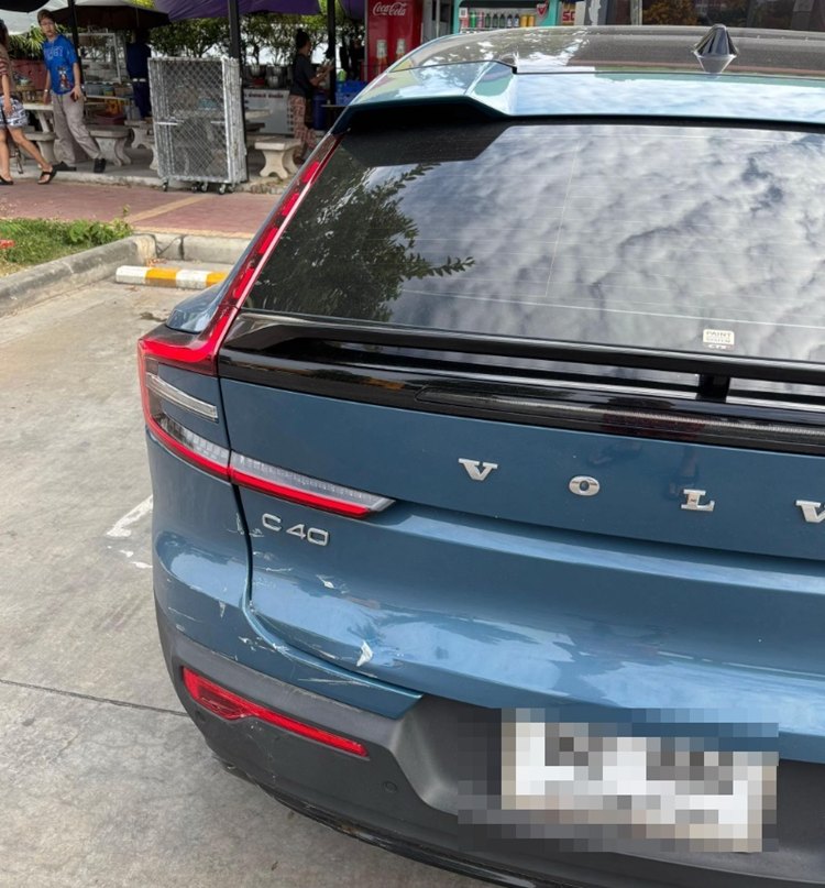 ไวรัล 1.5 ล้าน ขับรถอยู่ เป็นหนี้ 2 แสน เห็นยี่ห้อรถคู่กรณีแล้วซีด