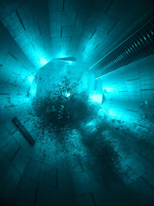 NEMO 33 สระว่ายน้ำที่ลึกที่สุดในโลก