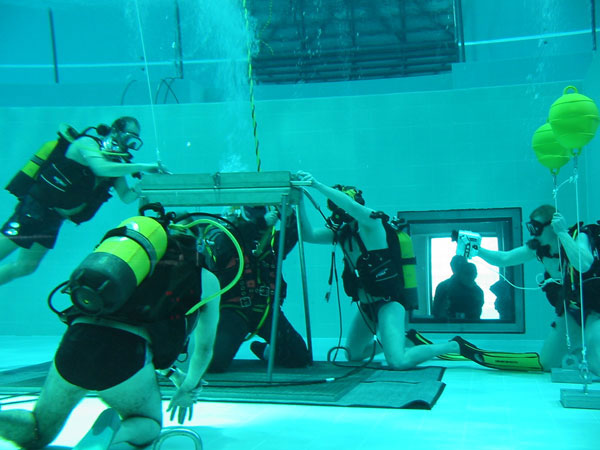 NEMO 33 สระว่ายน้ำที่ลึกที่สุดในโลก