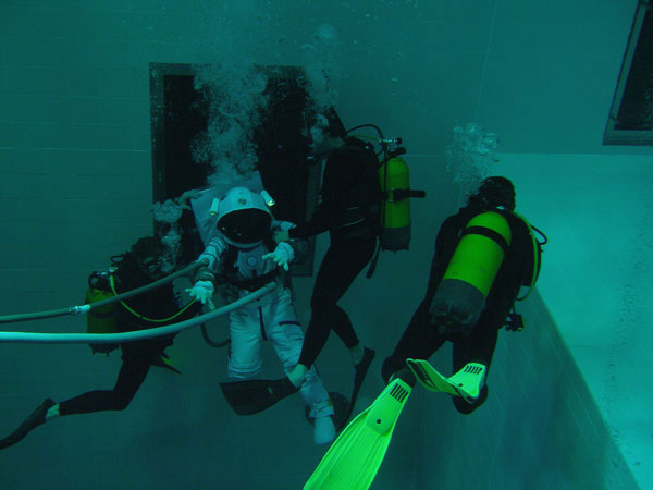 NEMO 33 สระว่ายน้ำที่ลึกที่สุดในโลก