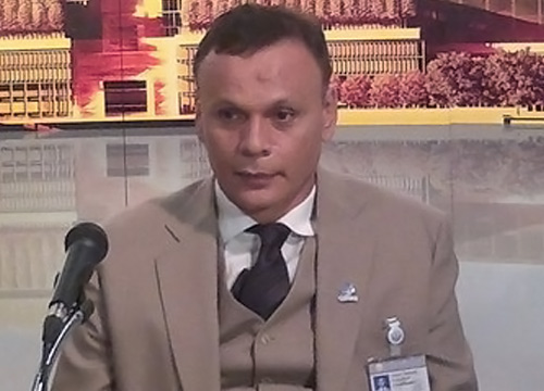 ชาดา ไทยเศรษฐ์