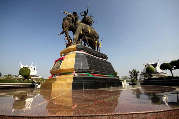 ทุ่งมะขามหย่อง แผ่นดินแห่งพระมหากรุณาธิคุณ