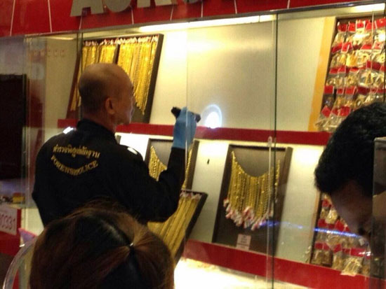 ปล้นร้านทอง