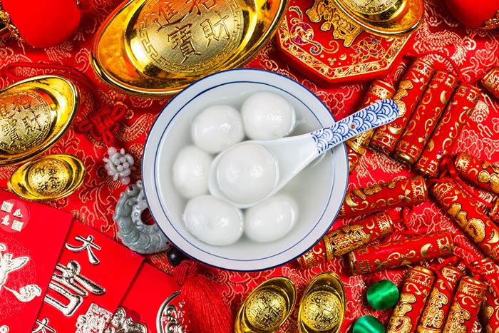 วันไหว้ขนมบัวลอย