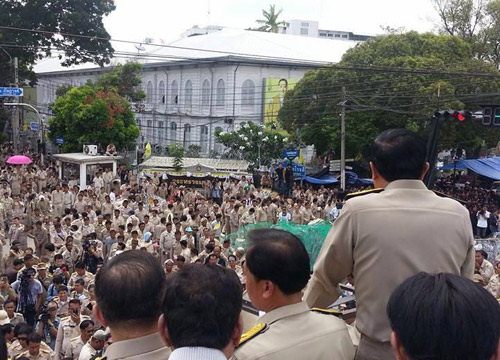 ม็อบกำนันผู้ใหญ่บ้าน