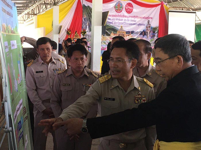 พล.อ.อ.ประจิน จั่นตอง