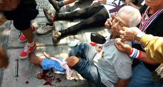 ปาระเบิดม็อบ กปปส.