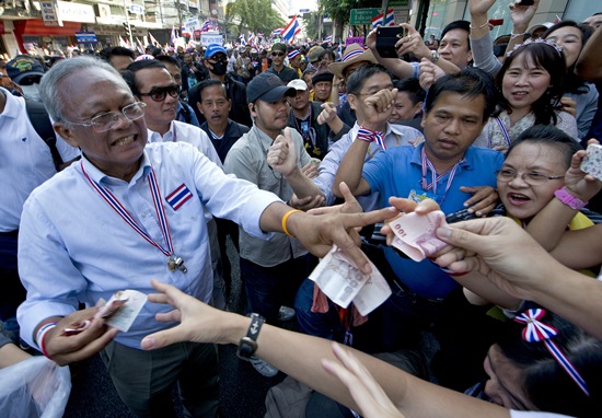 สุเทพ เทือกสุบรรณ