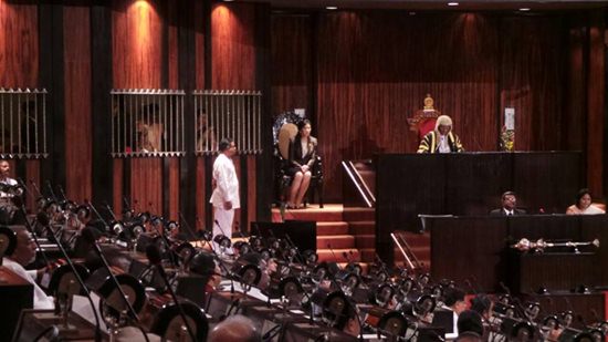 ยิ่งลักษณ์ ที่ศรีลังกา