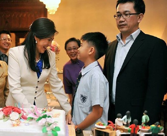 ยิ่งลักษณ์ ชินวัตร