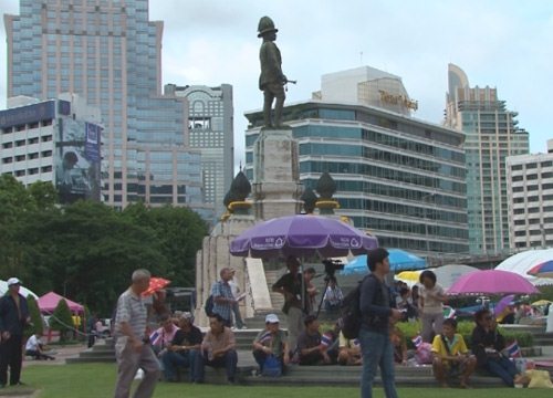 กองทัพประชาชนโค่นระบอบทักษิณ
