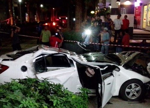 รถตกตึก