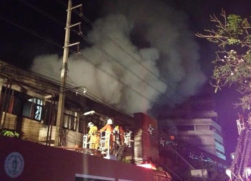 ไฟไหม้ร้านอะไหล่