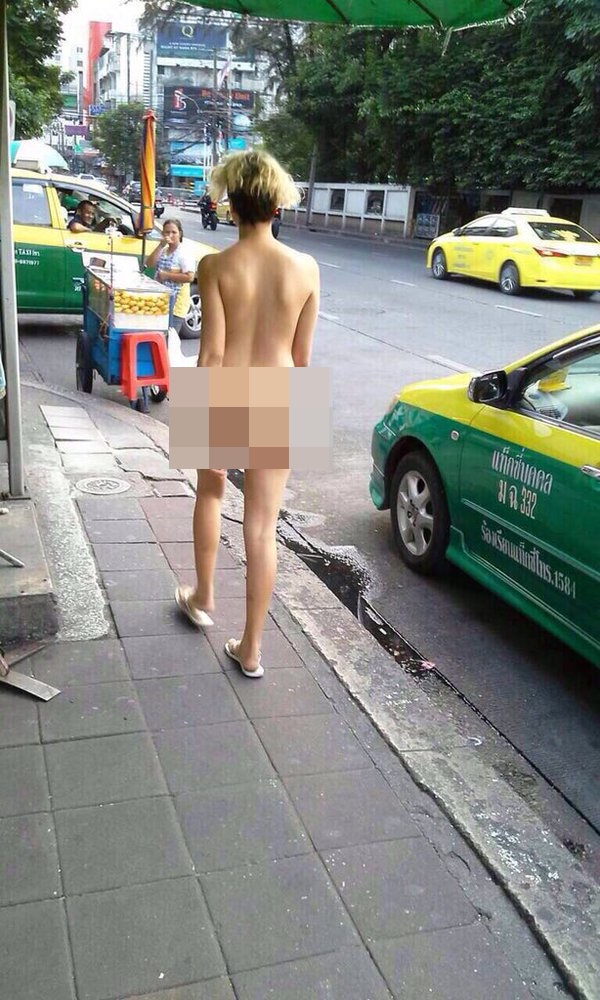 ฝรั่งแก้ผ้ากลางสุขุมวิทซอย 4