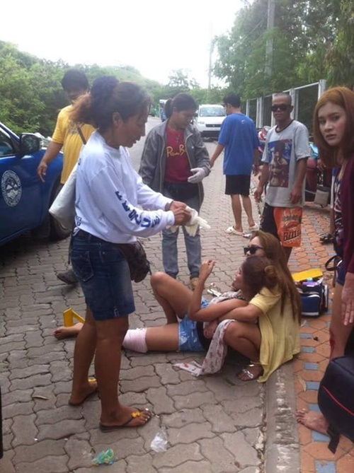 รถชนเกาะล้าน