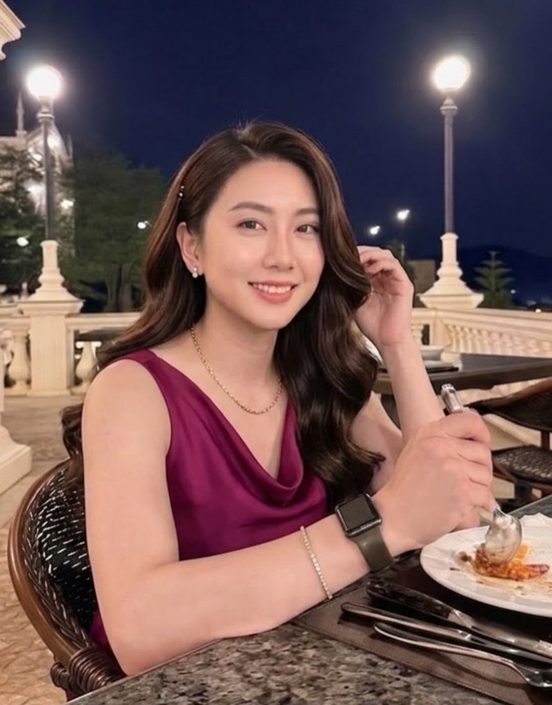 เบนซ์ เรซซิ่ง โพสต์ภาพสาวปริศนา บอกโลกเต็มไปด้วยภาพลวงตา... เธอคือใคร !?