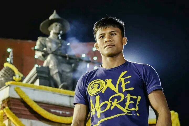 บัวขาว บัญชาเมฆ