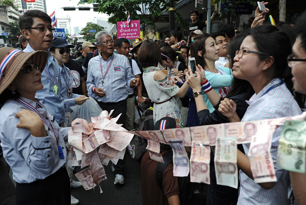 สุเทพ เทือกสุบรรณ