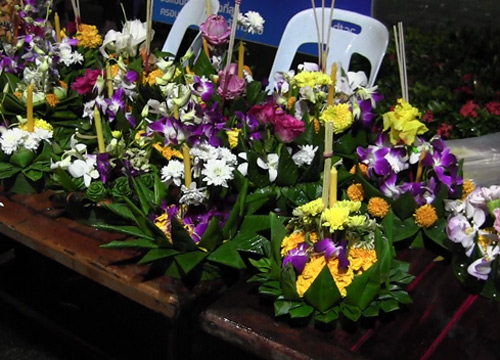 ลอยกระทง 2557