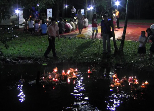 ลอยกระทง 2557