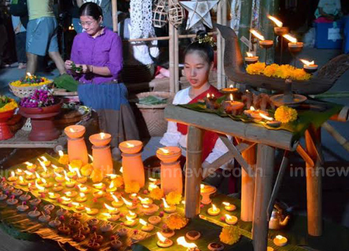 ลอยกระทง 2557