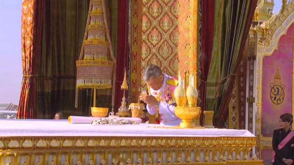 ความแตกต่างของ พระบรมอัฐิ และ พระบรมราชสรีรางคาร